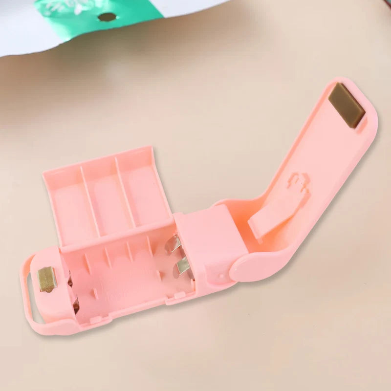 7675 Mini Sealing Machine Plastic Bag Sealer Portable Mini Super Seal Packing Plastic Bag Tool Sealing Machine Hand Held Heat (1pc)
